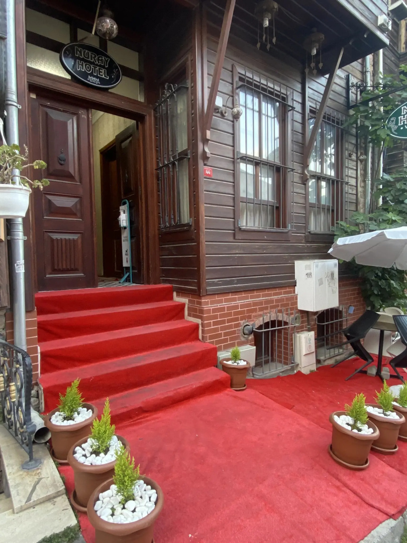 Nuray Hotel