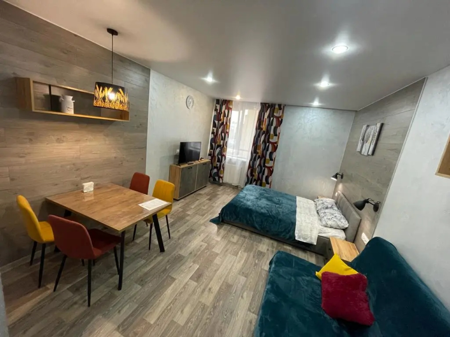 Апартаменты Дизайнерская студия в Элитном ЖК "Граф Орлов"