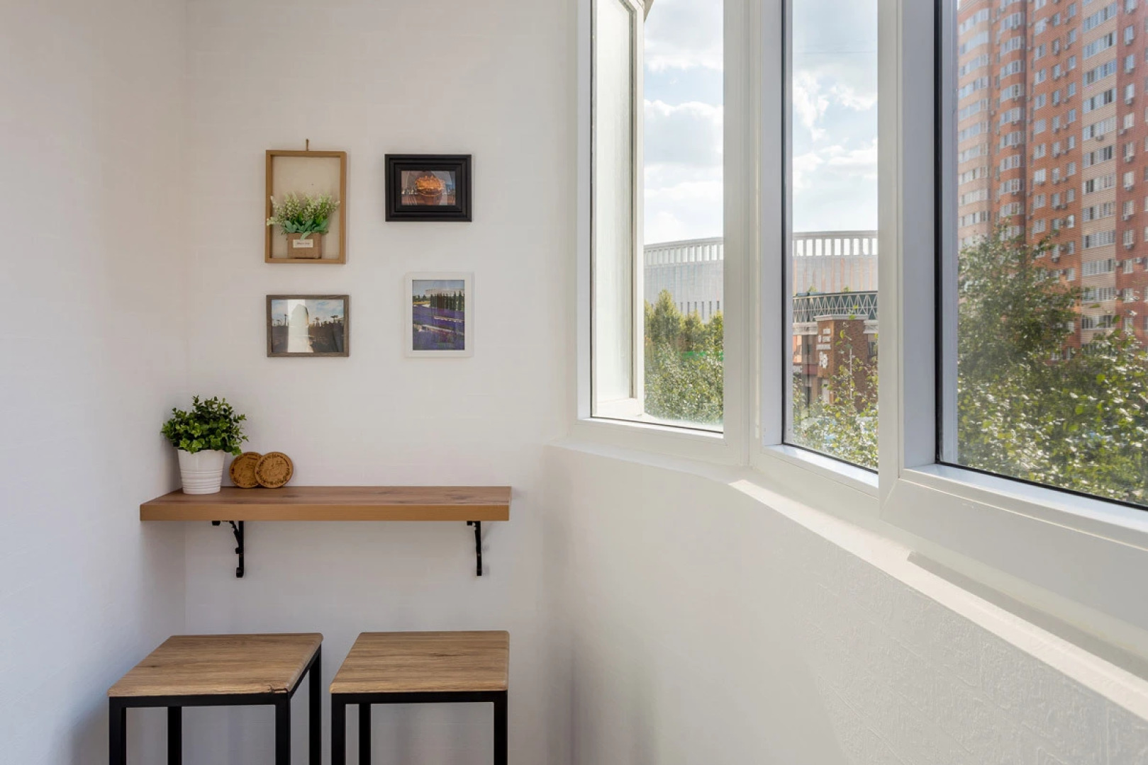 Апартаменты LikeHome Сапфир вблизи парка Галицкого