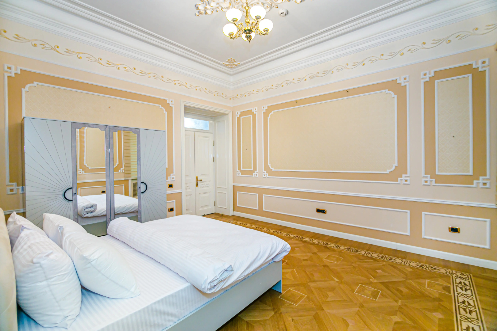 Апартаменты Luxury 7 Bedroom in Nizami street