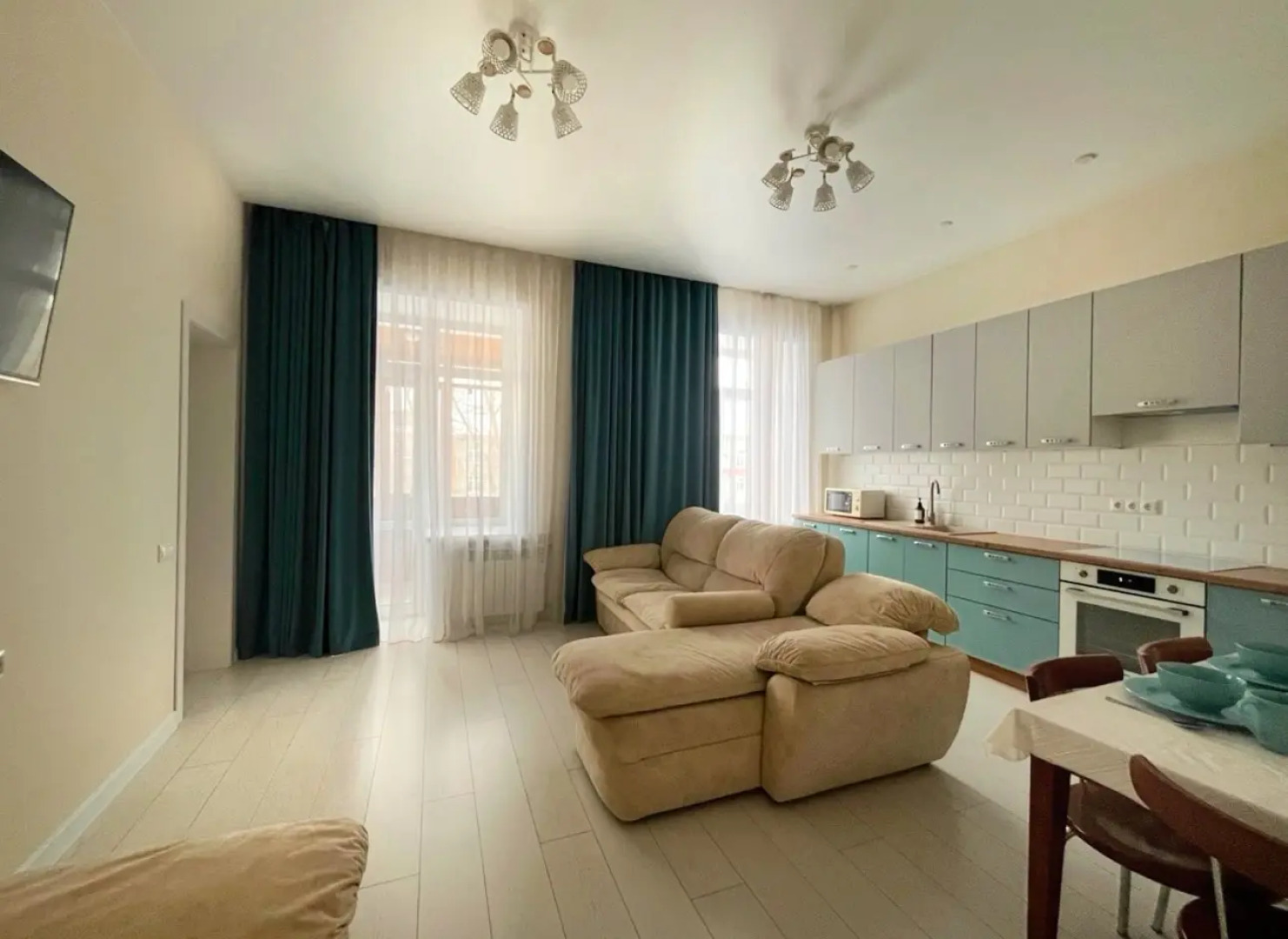 Апартаменты Unique Apart Мохито в старом центре у Драмтеатра и управления Росгвардии на Весенней 10