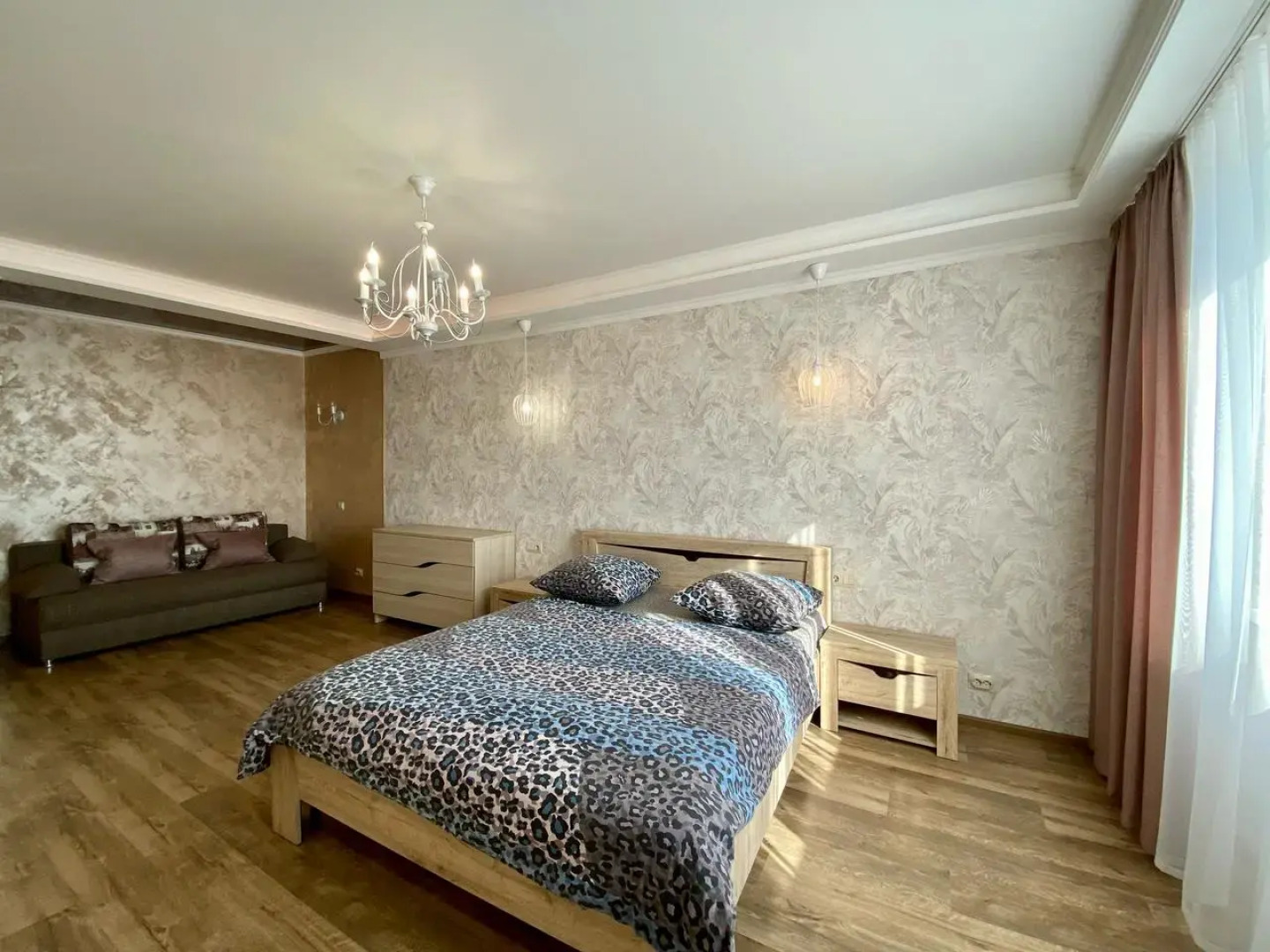 Апартаменты Вега на площади Поликарпова