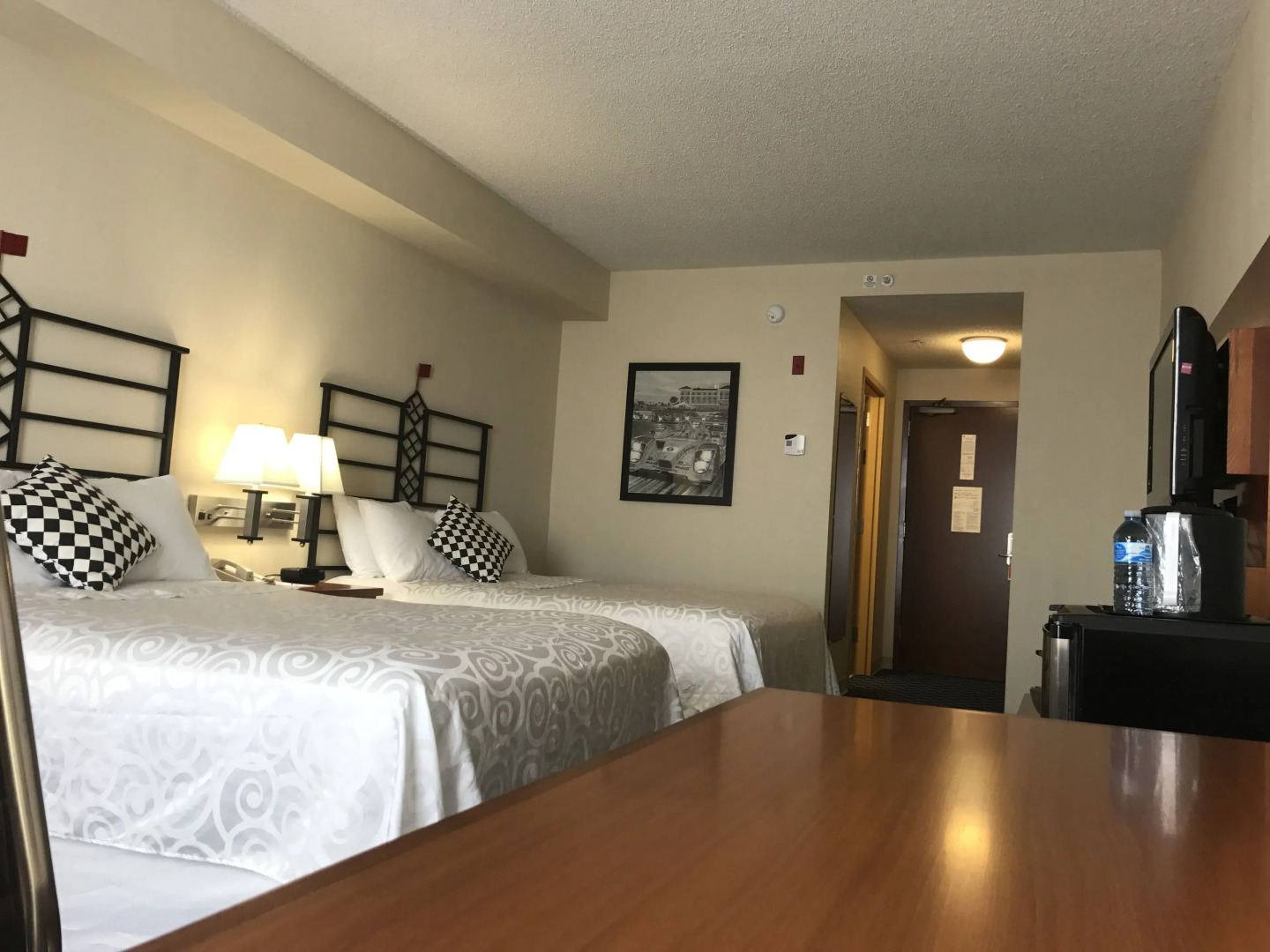 SEVEN Sebring Raceway Hotel