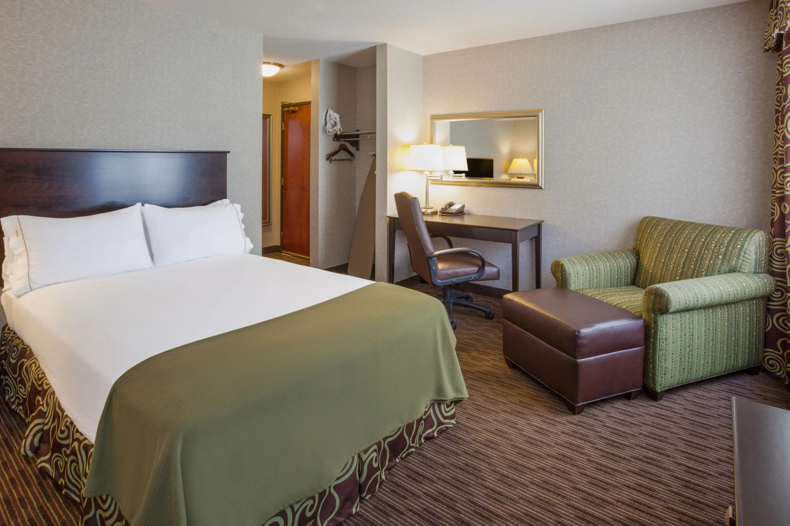 Holiday Inn Express Hotel & Suites Downtown Minneapolis by IHG