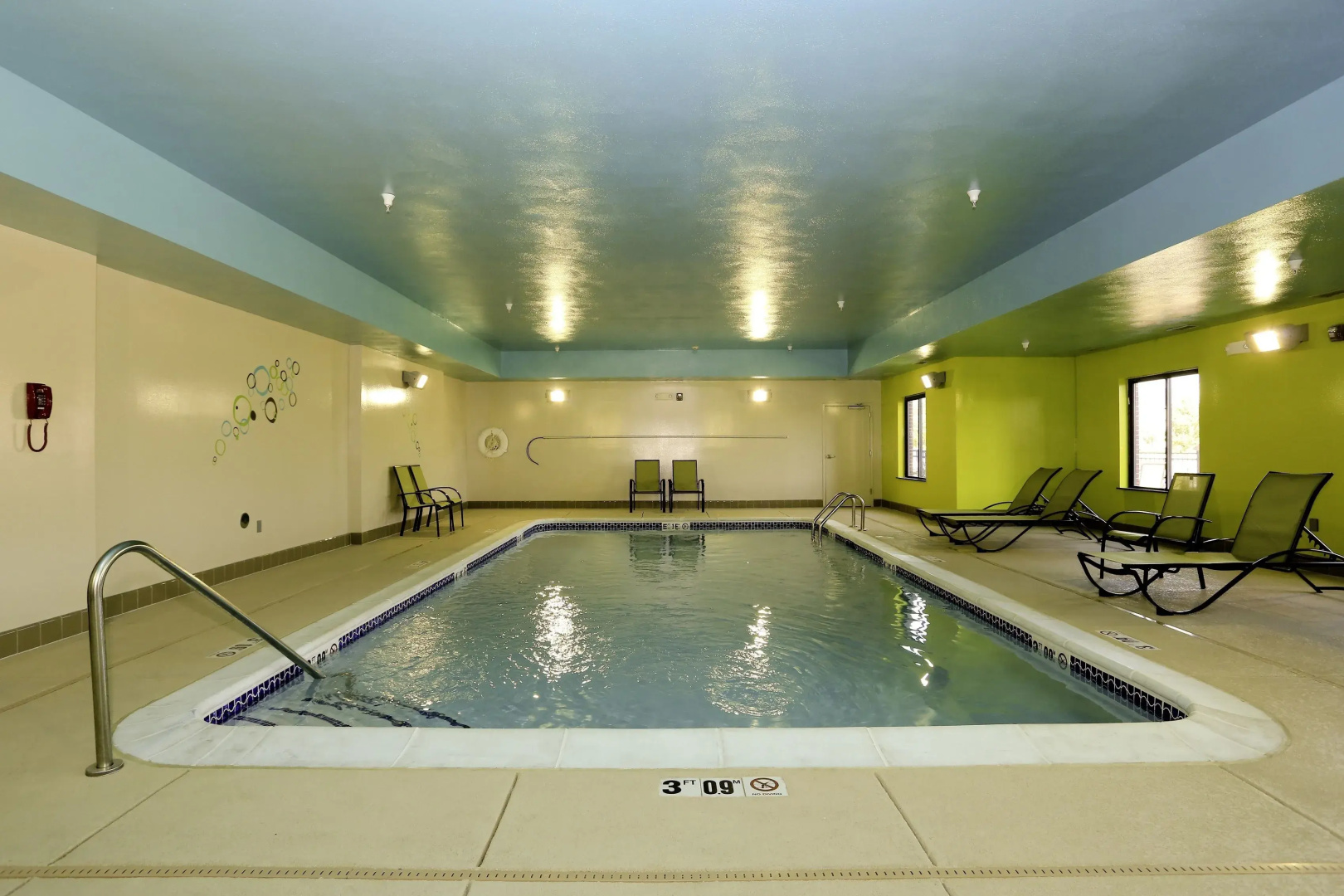 Holiday Inn Express Hotel & Suites Marion Northeast by IHG