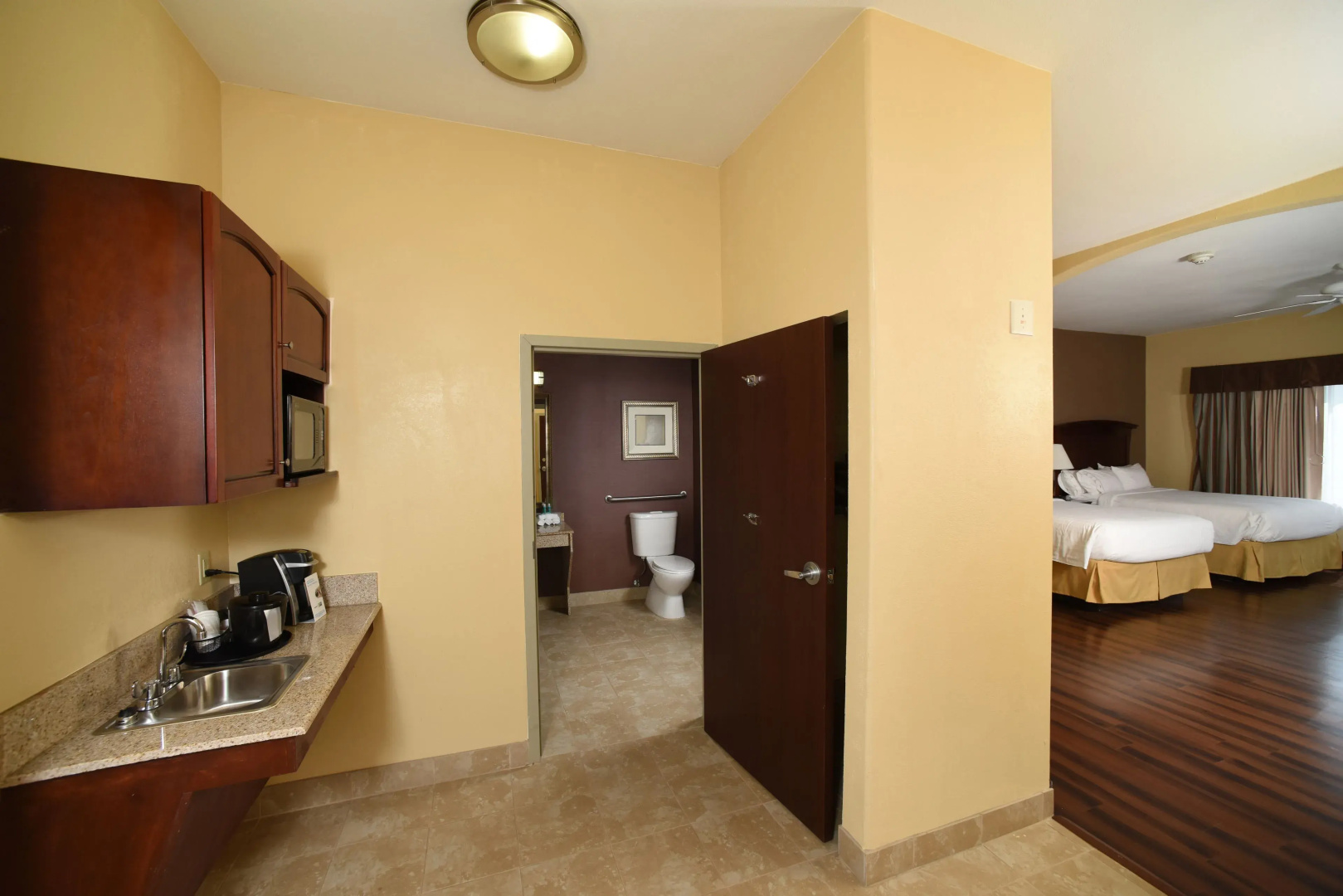 Holiday Inn Express Hotel & Suites Seguin by IHG
