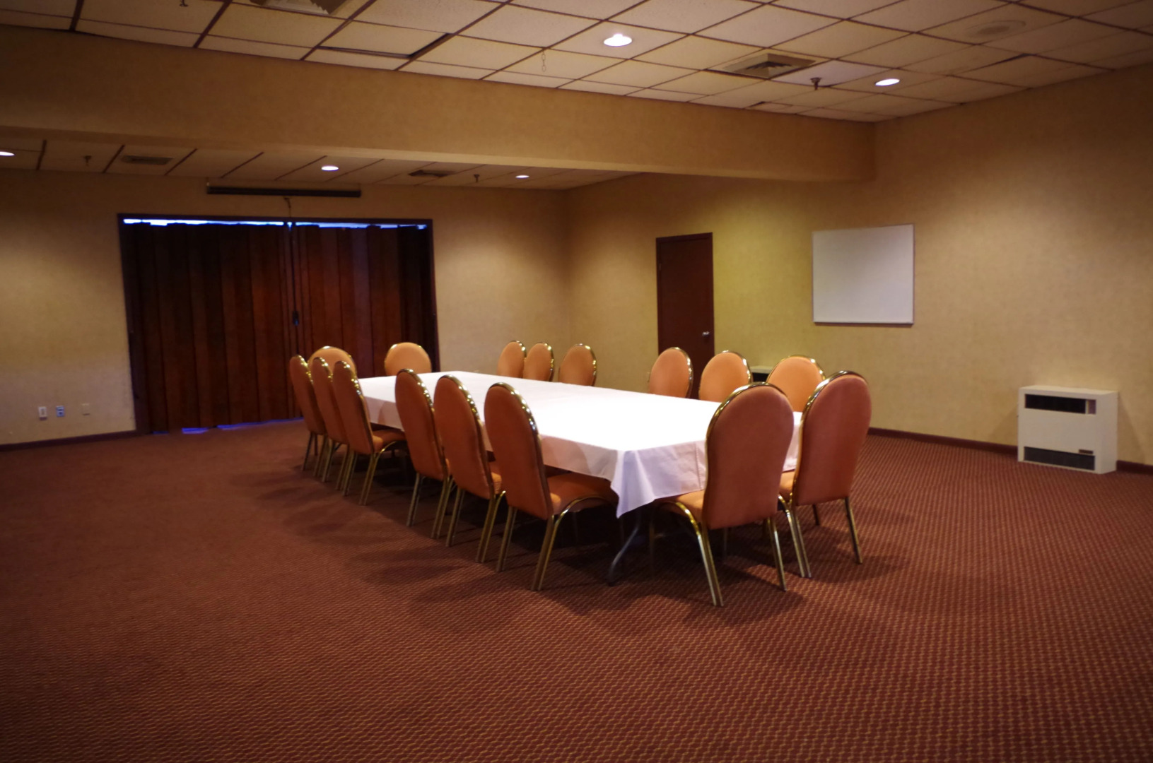 Shiretown Inn & Suites