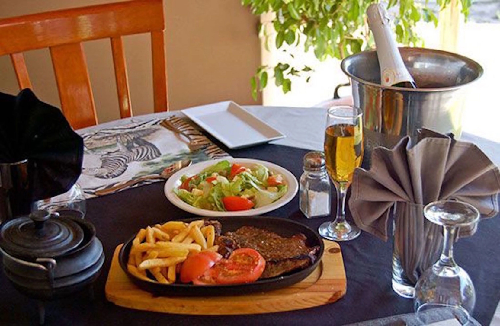 Kamanga Safari Hotel