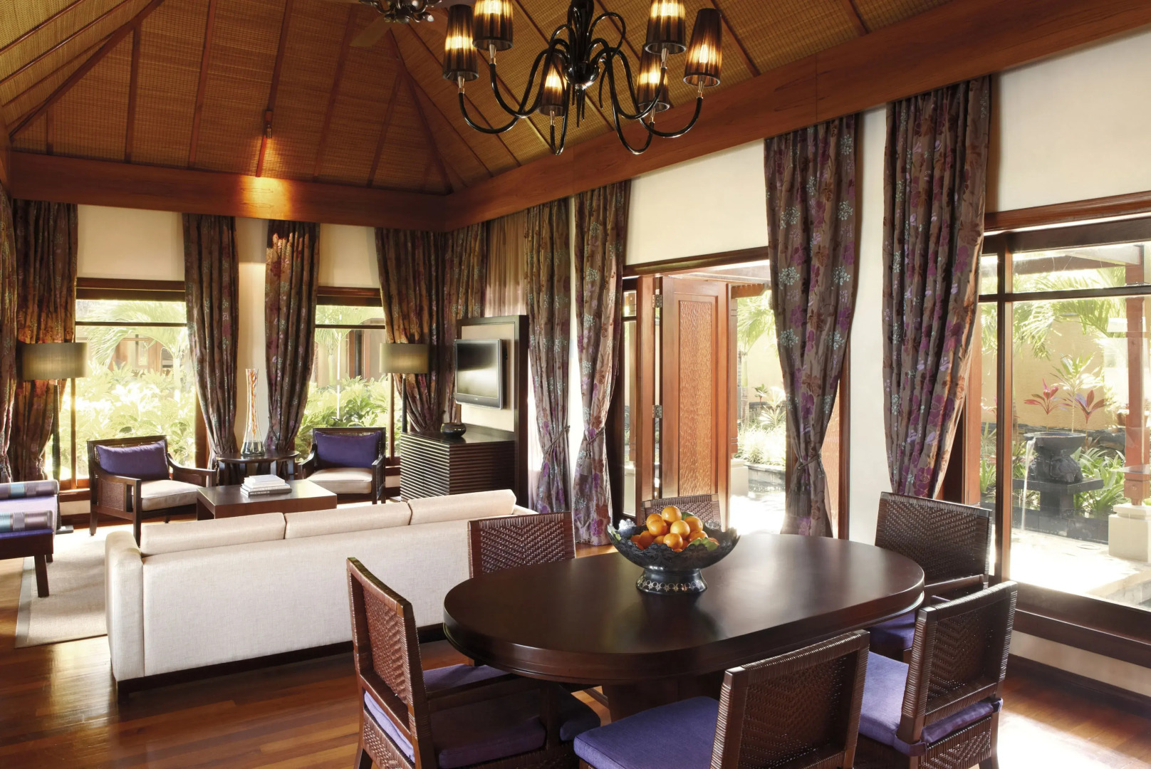 Shanti Maurice Resort & Spa