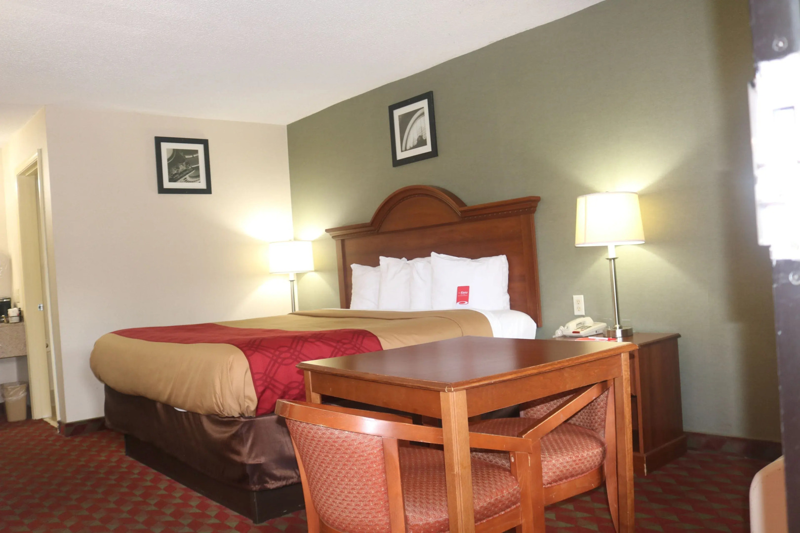 Econo Lodge Huntington - Barboursville University Area