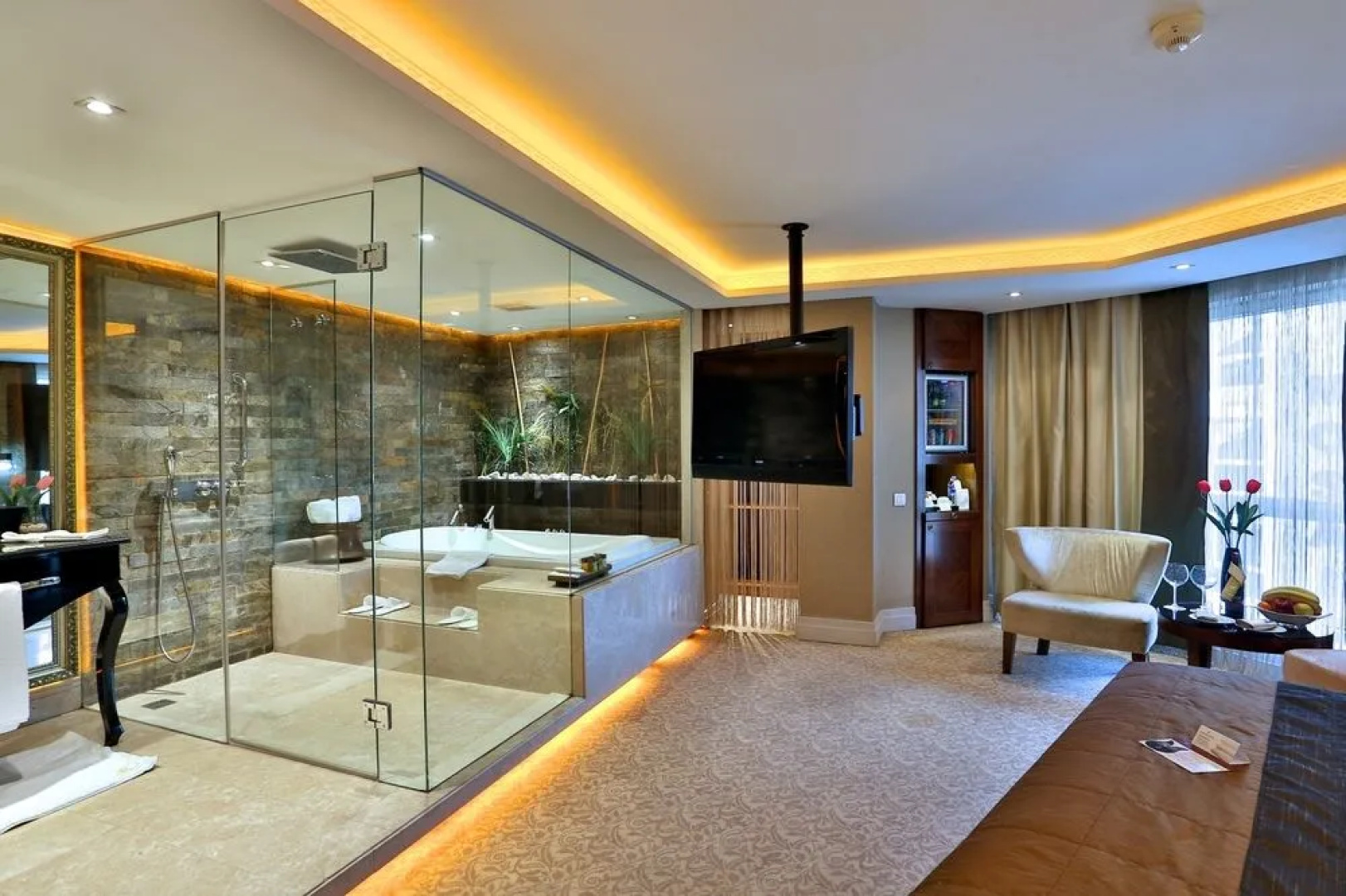 AHC Old City Hotel