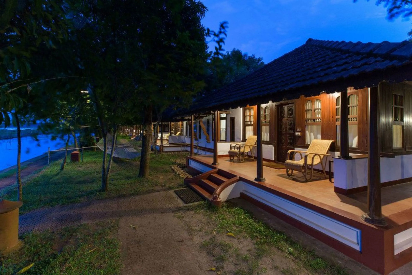 Coconut Lagoon - Cgh Earth