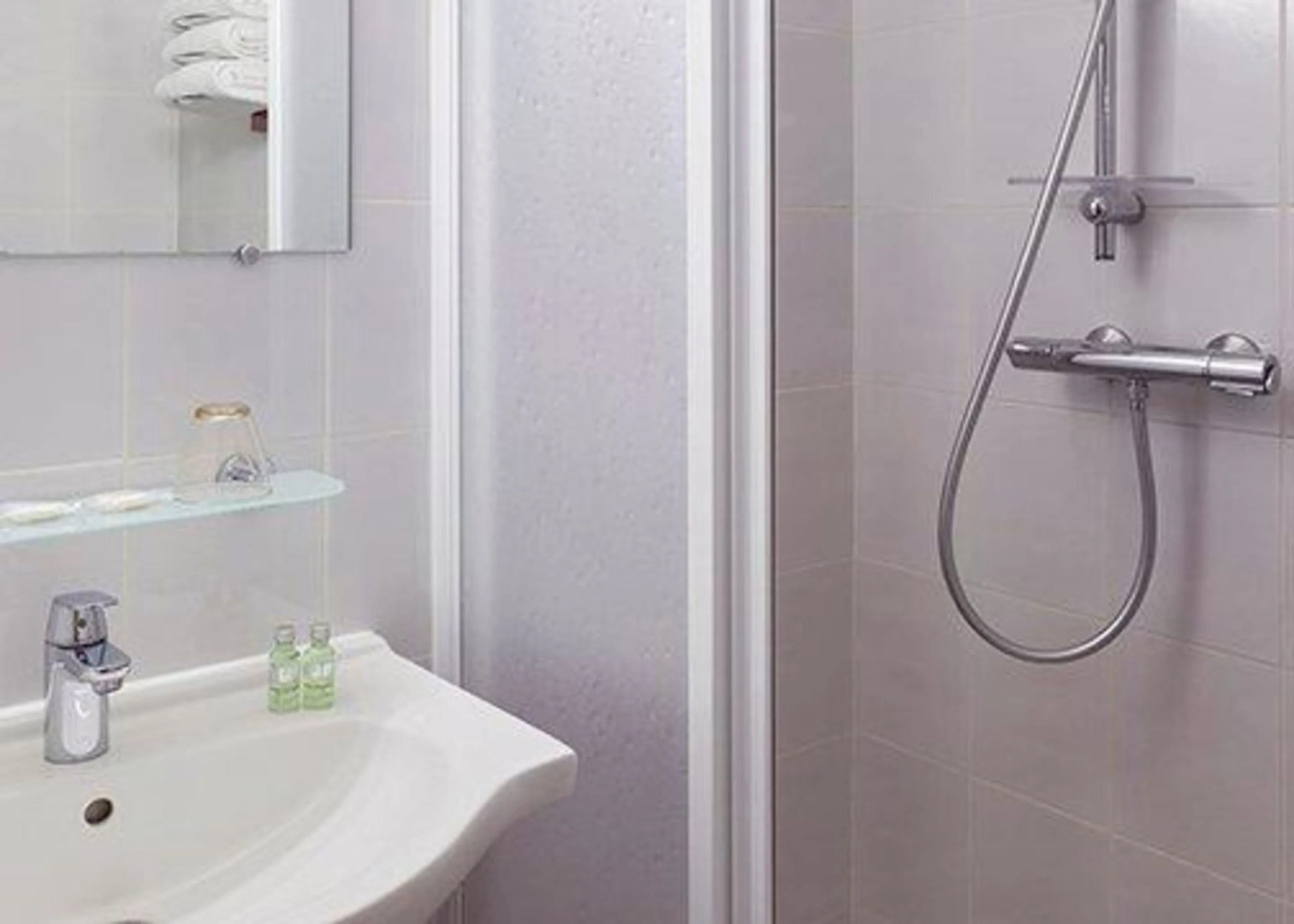 Sky Hotel Goussainville Charles de Gaulle - ex Comfort Hotel