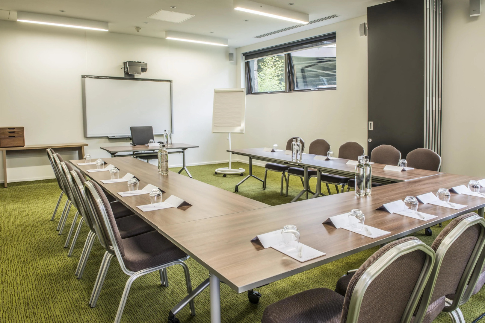 The Orchard Hotel & Restaurant