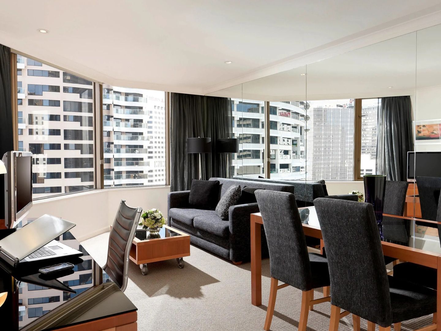 The Sebel Quay West Suites Sydney