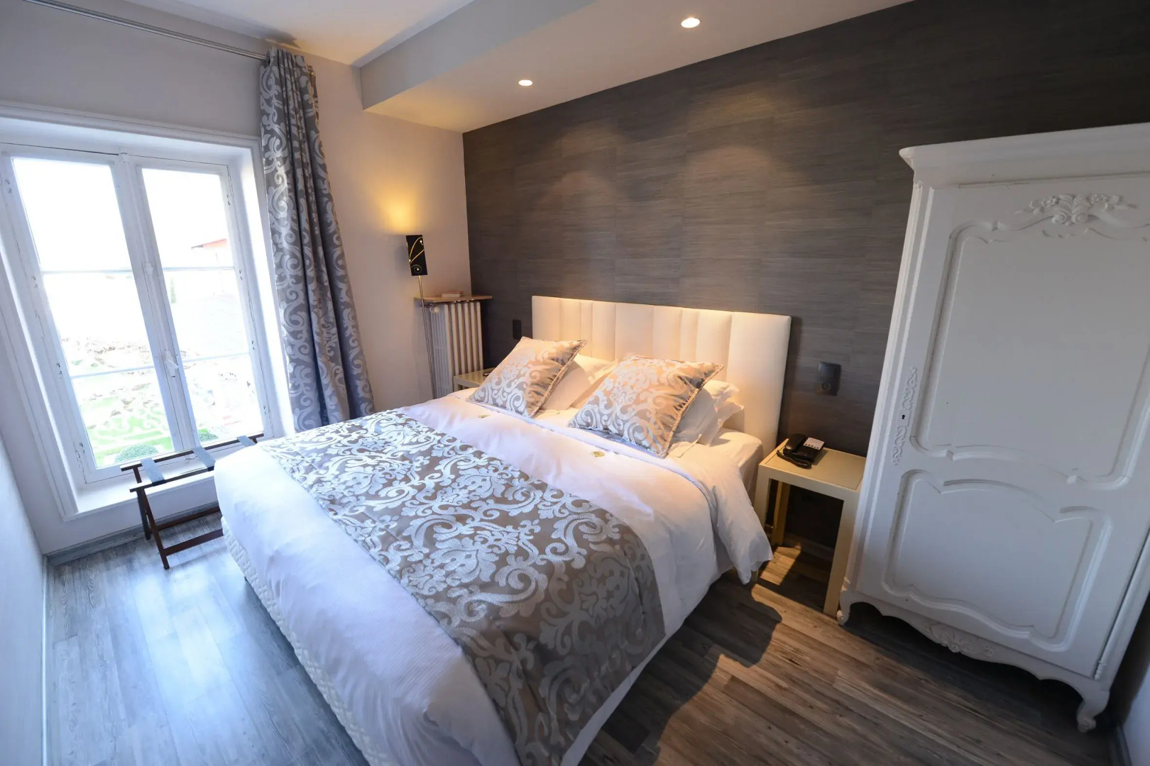 Les Maritonnes Park & Vineyard