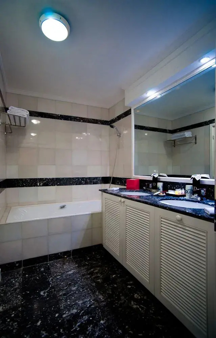 Апарт-Отель Saigon Domaine Luxury Residences