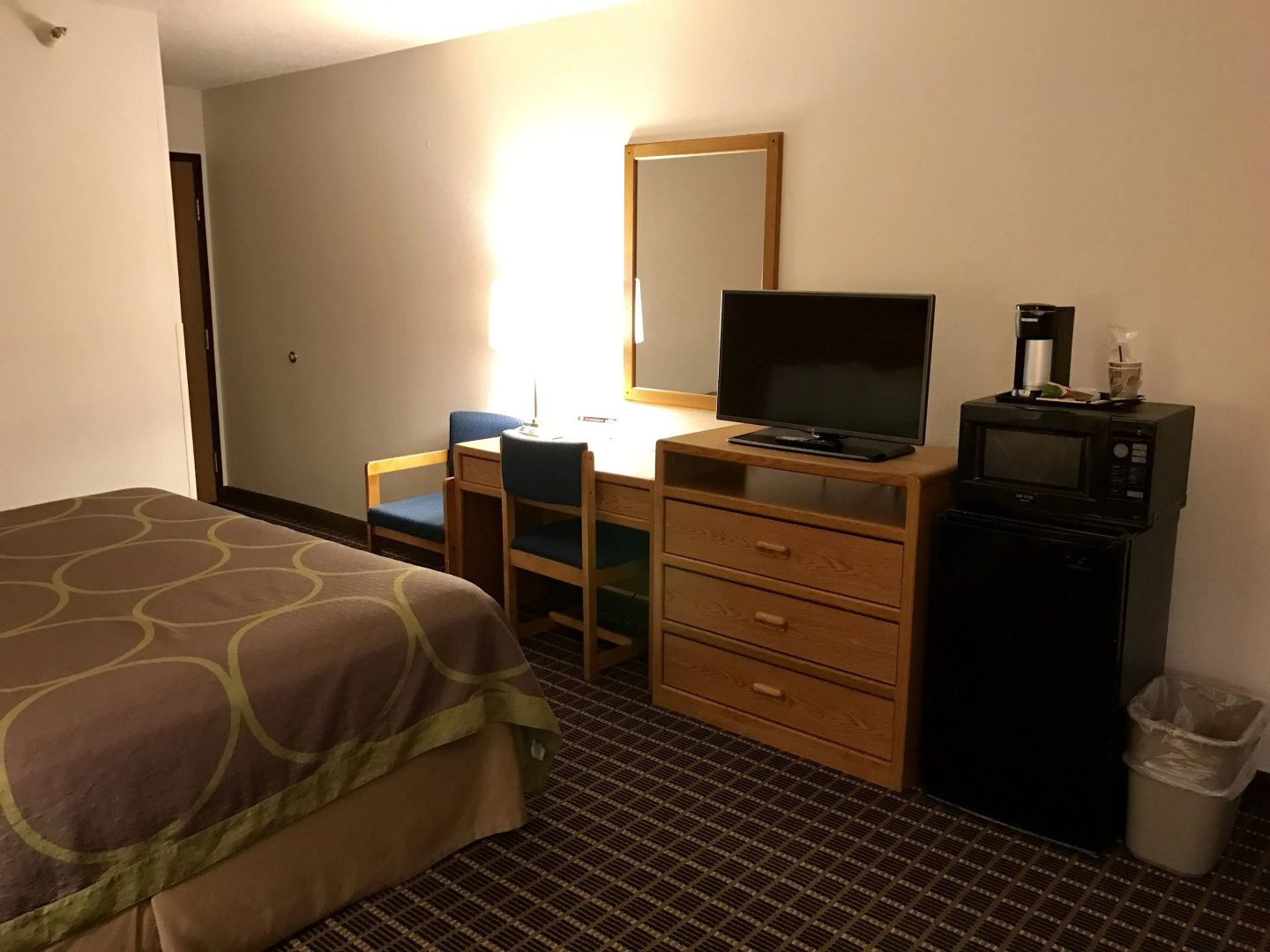 Quincy Inn and Suites