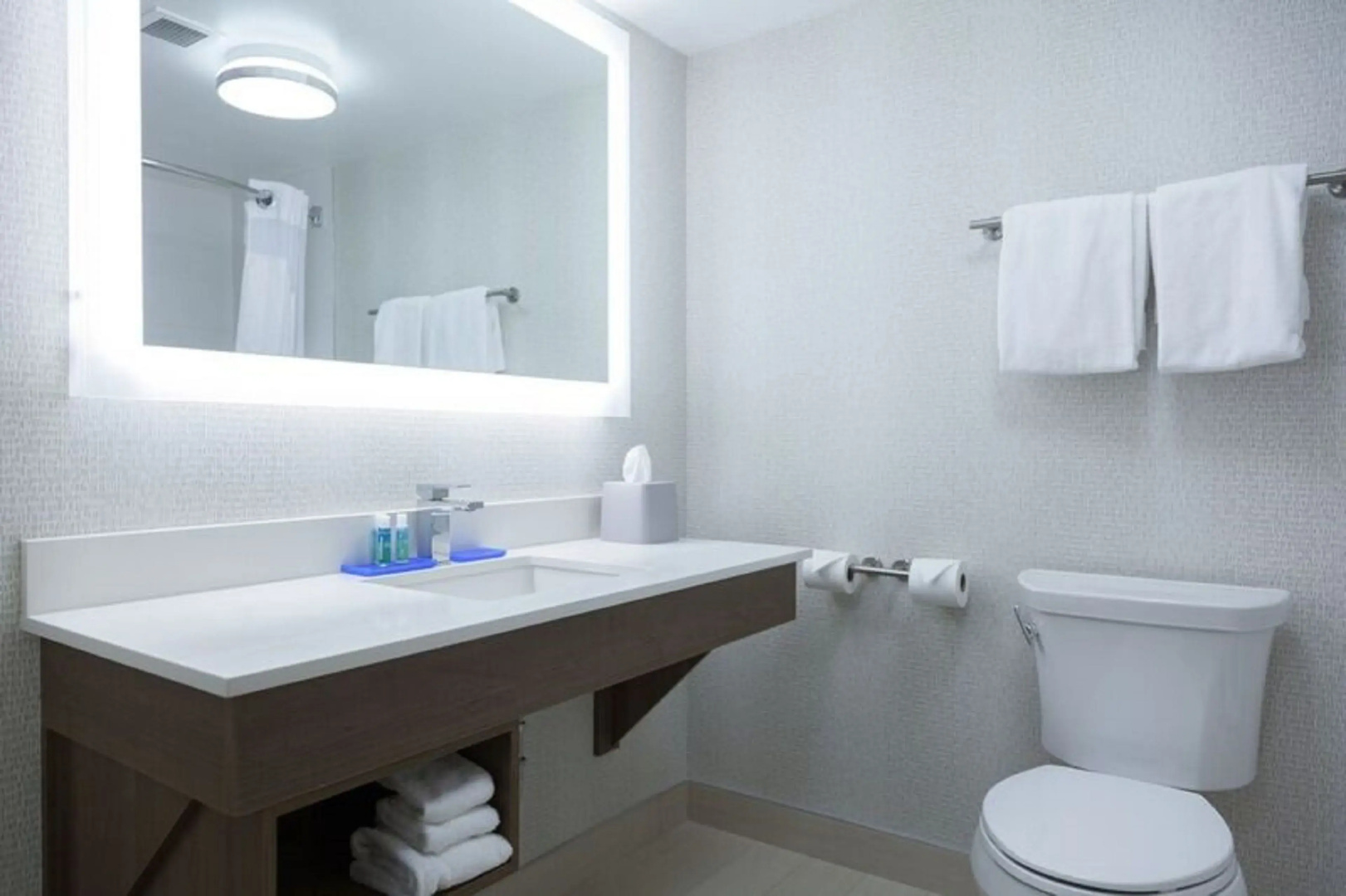 Holiday Inn Express & Suites Charlottetown by IHG