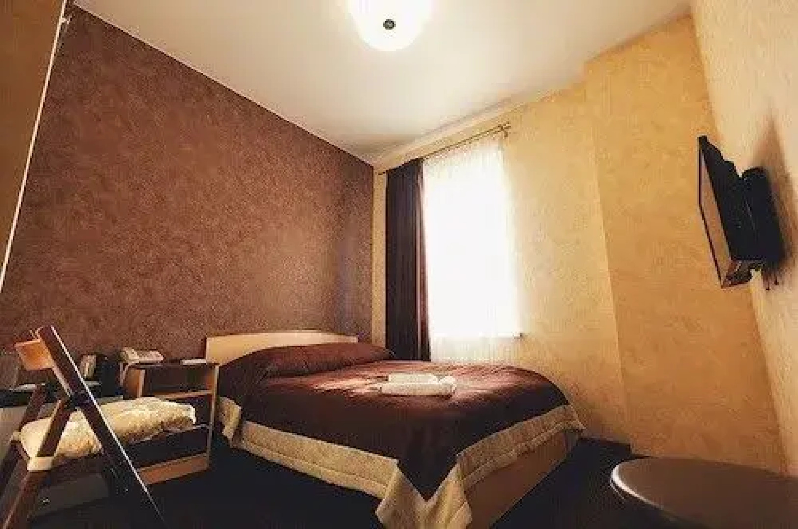 Отель Шале на Комсомольском