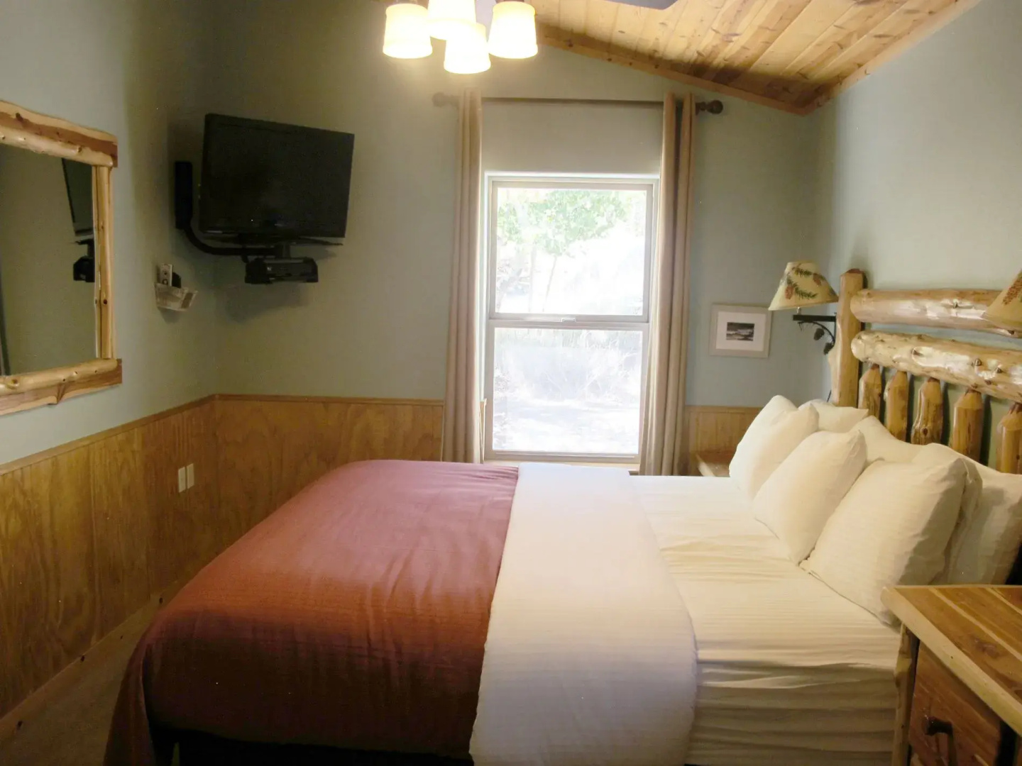 Convict Lake Resort