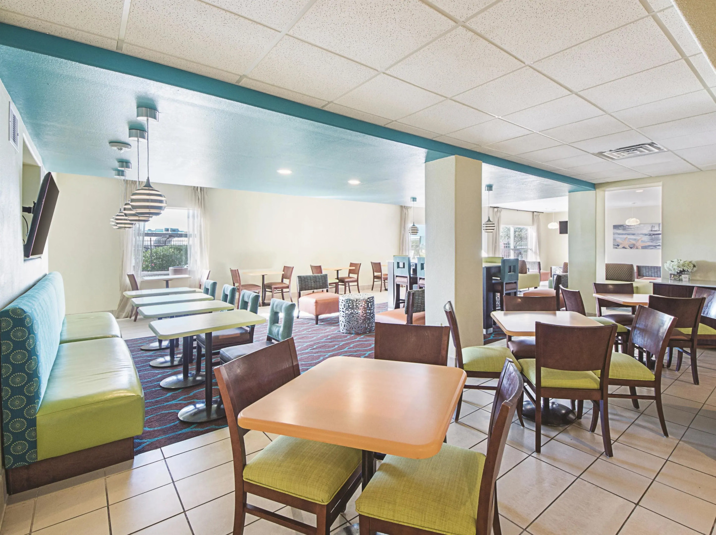 La Quinta Inn & Suites by Wyndham Mathis