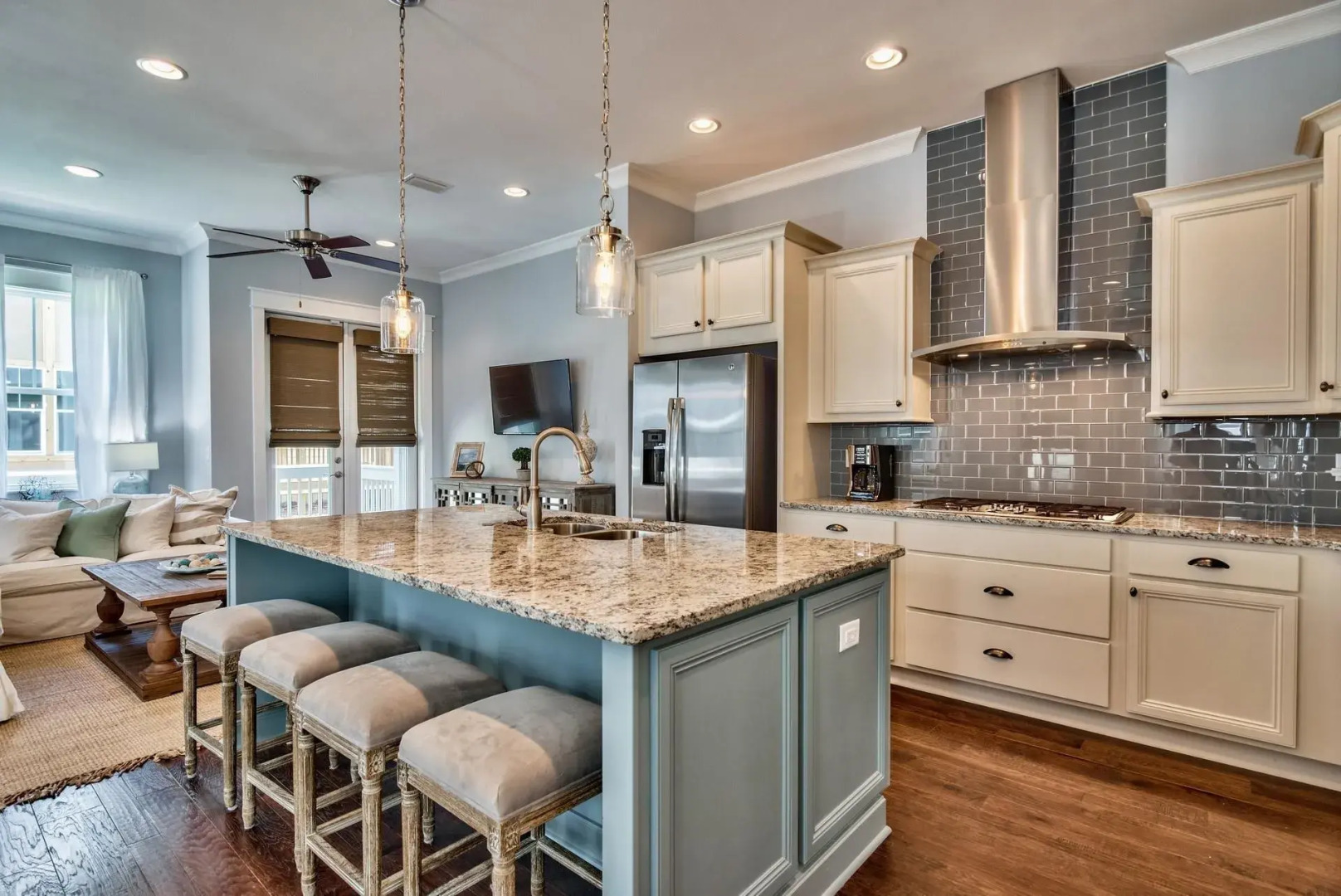 Coastal Cottage 3 Bedroom Condo By Coastal Dreamin