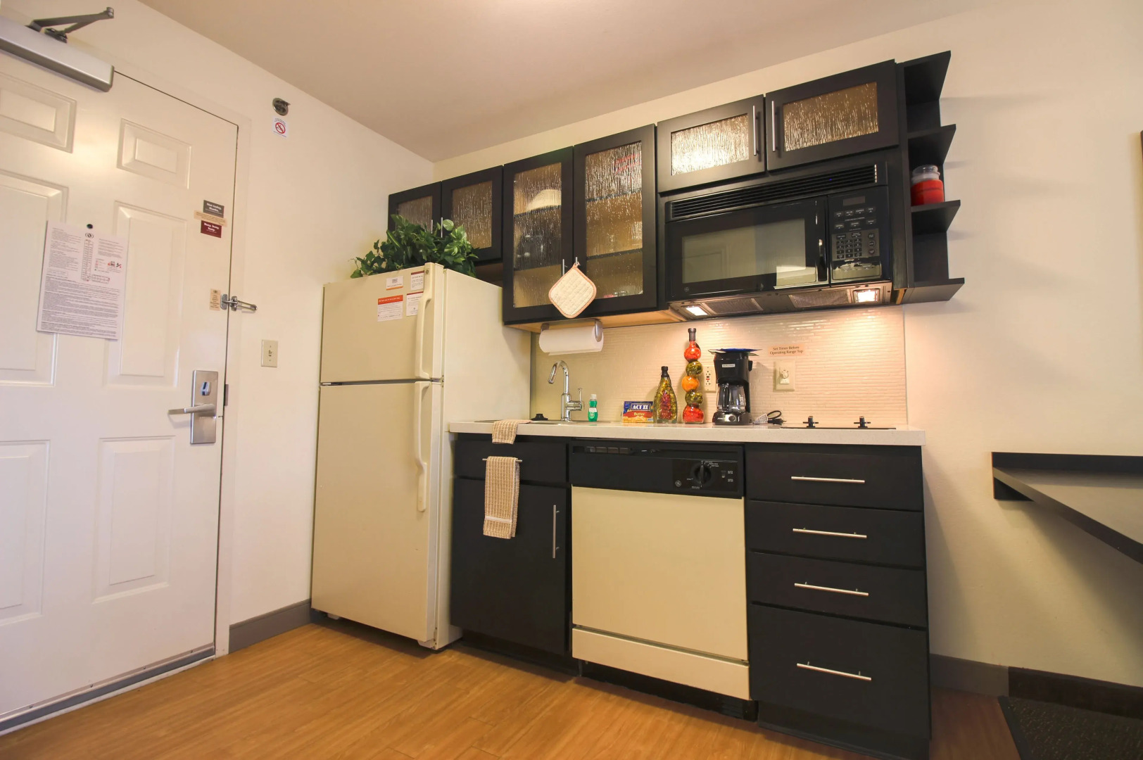 Sonesta Simply Suites  St Louis Earth City