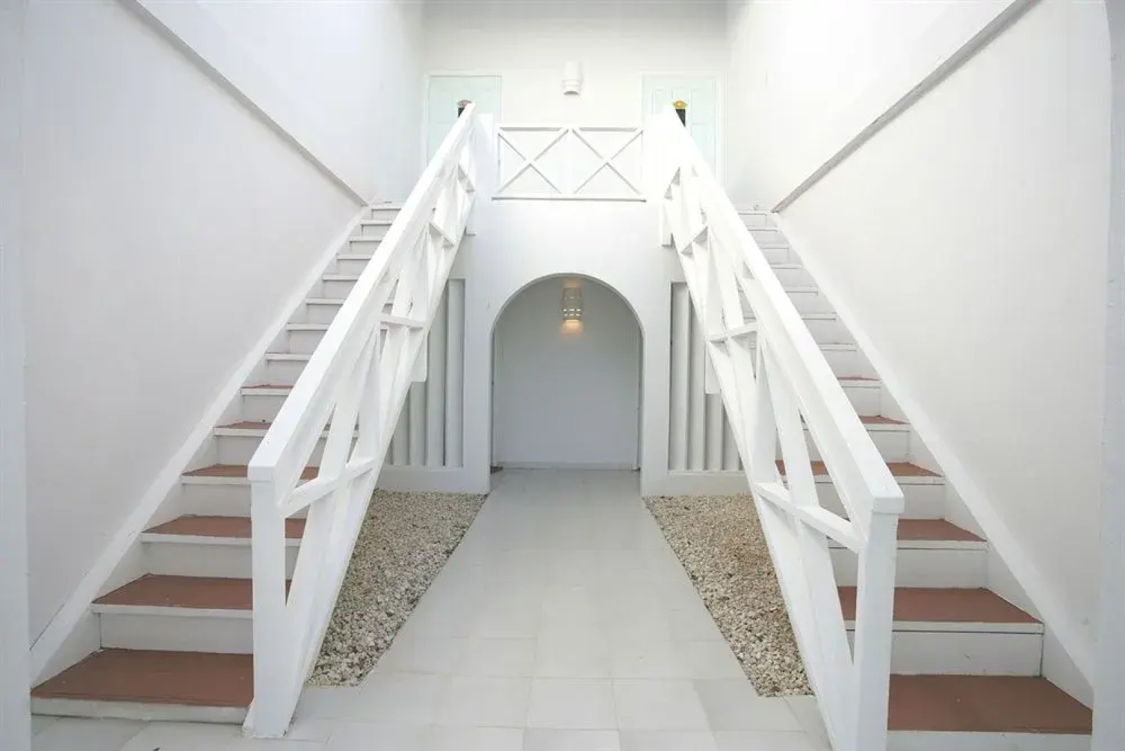 Ku Hotel