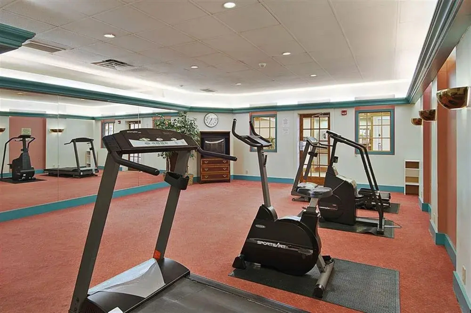 Hotel Suites of America