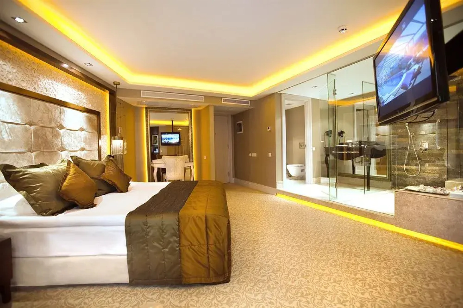 AHC Old City Hotel