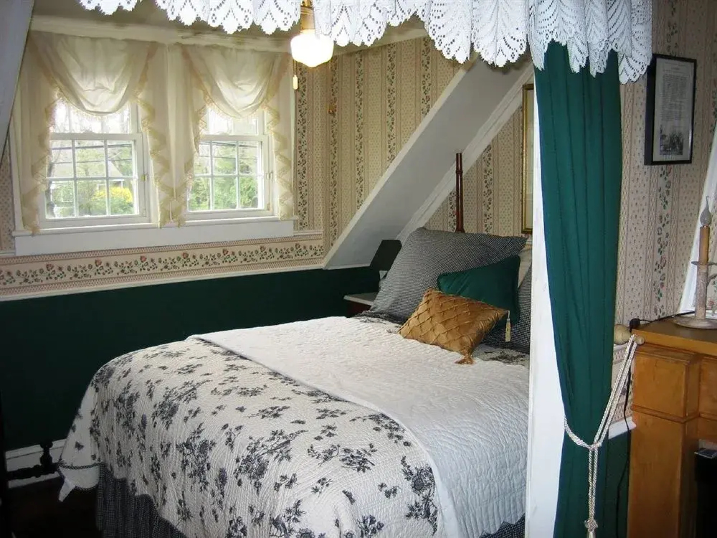 Miller Place Ark Bed & Breakfast