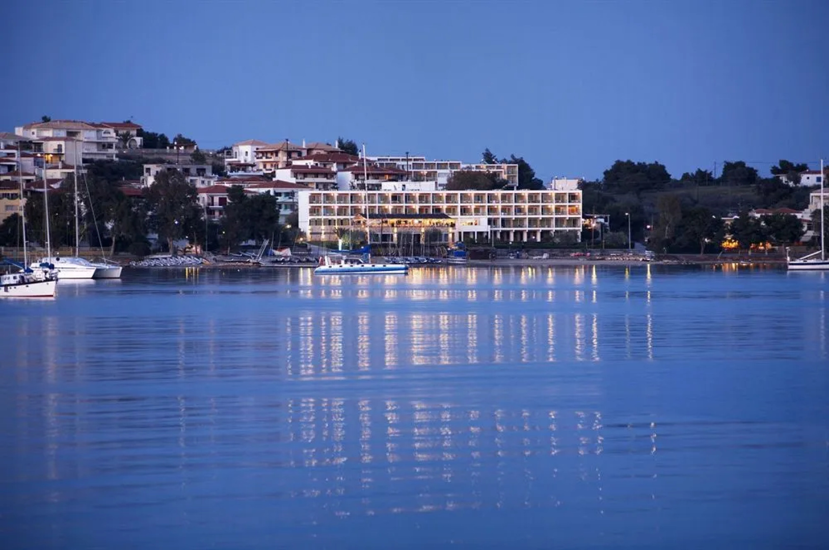 Nautica Bay Hotel