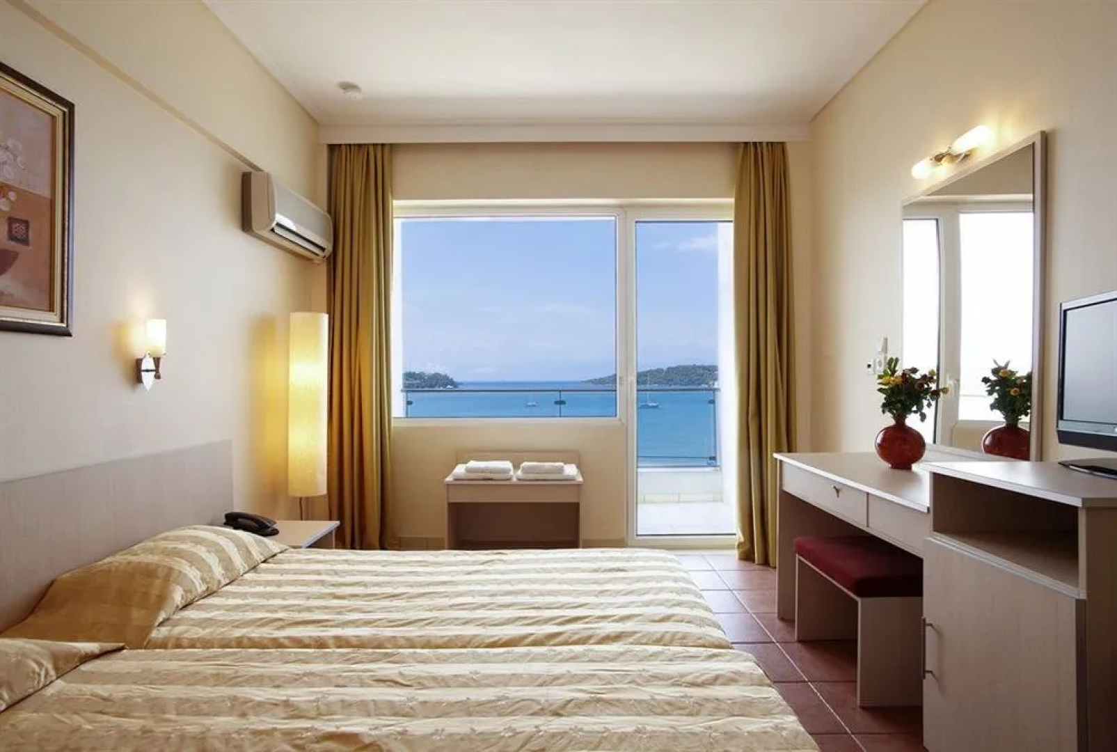 Nautica Bay Hotel