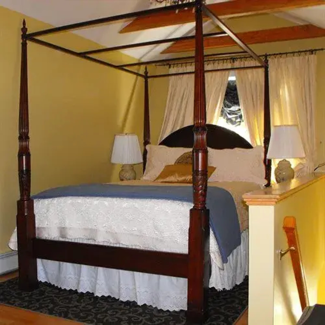 The Maple Street Inn