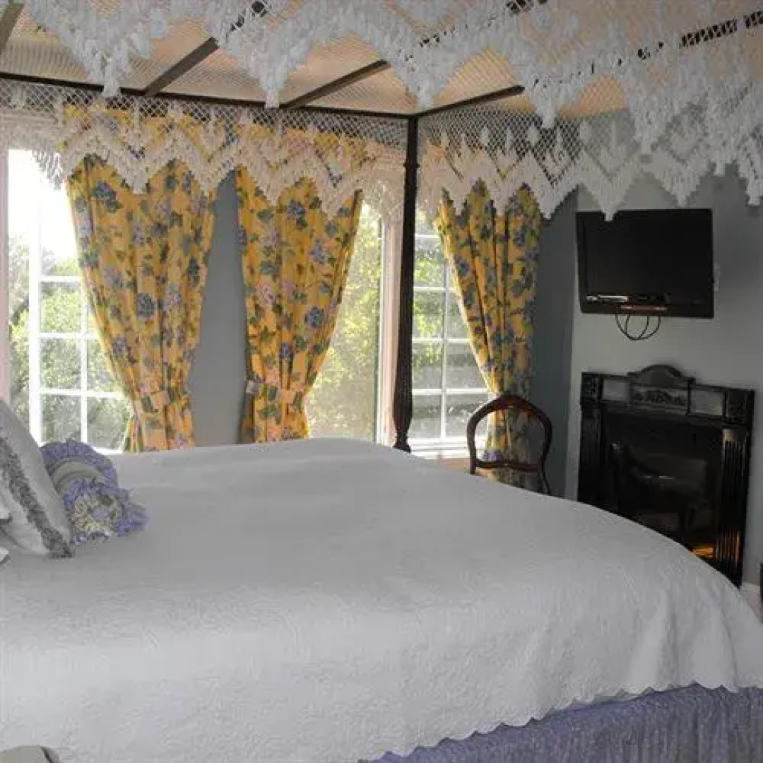 The Maple Street Inn