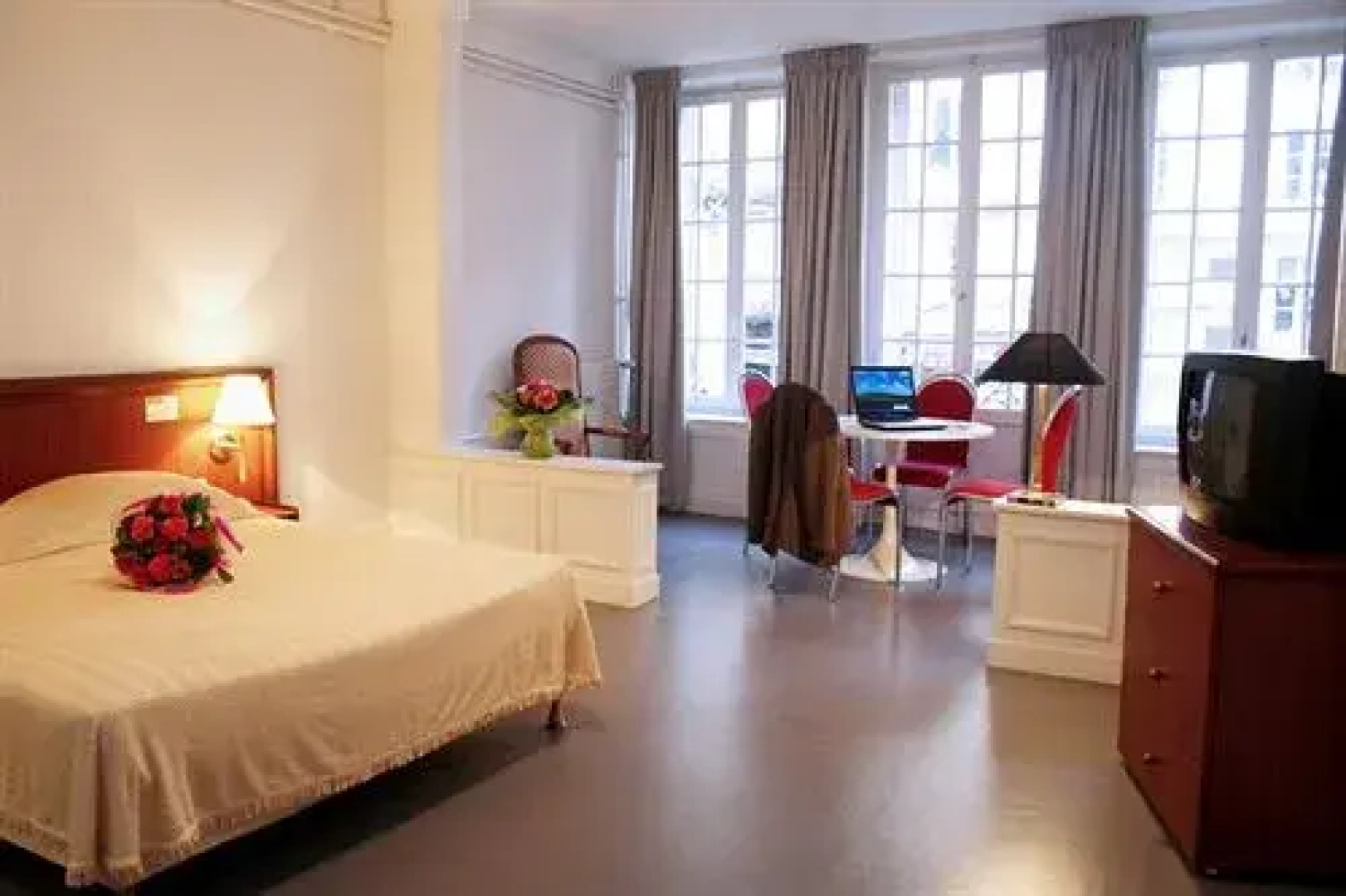 Résidence Du Bain Romain
