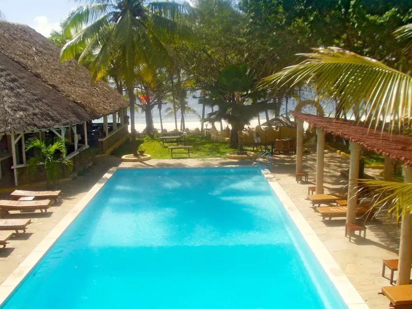 Sheshe Baharini Beach Hotel