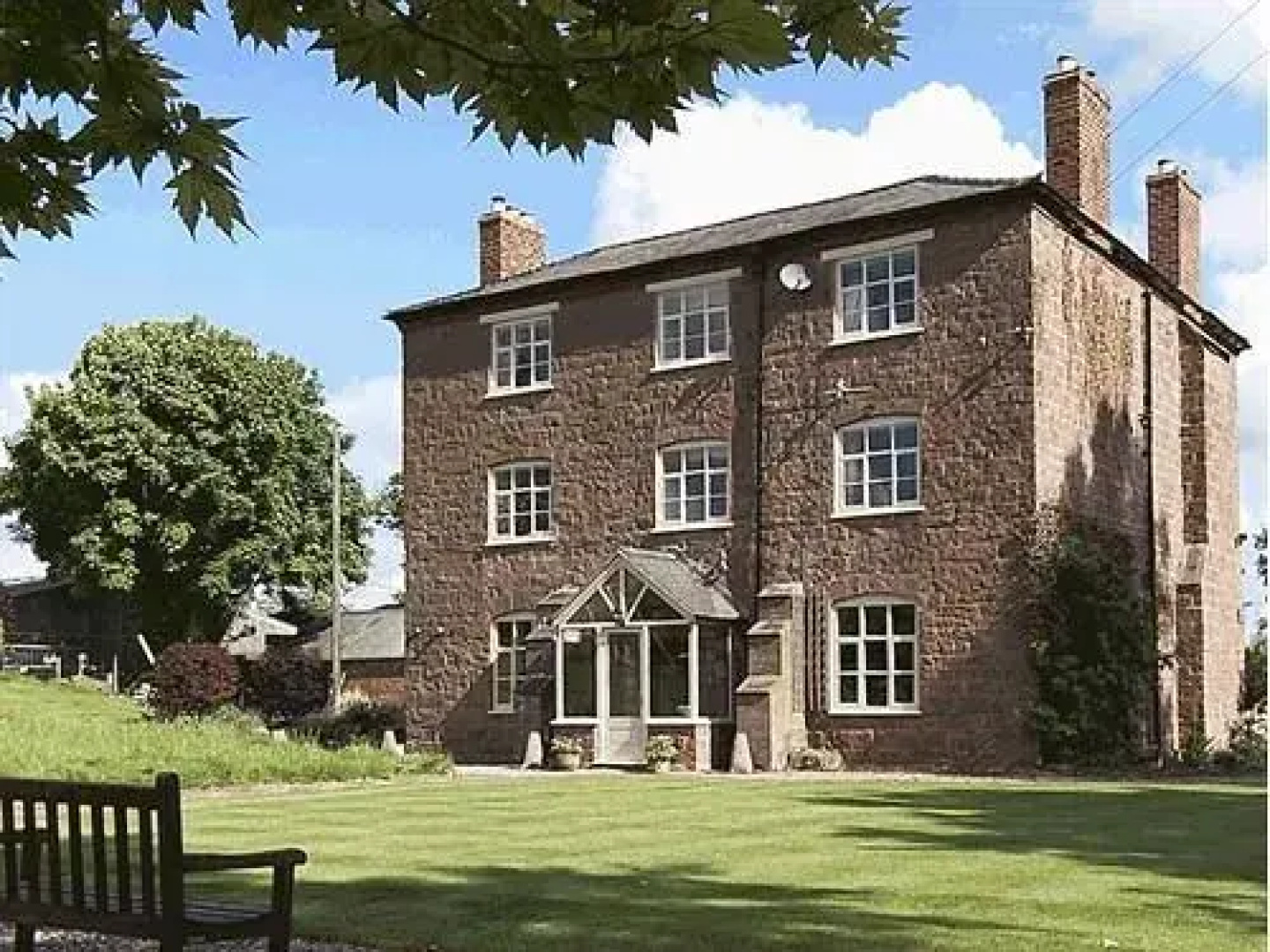 Grove Farm House - BB