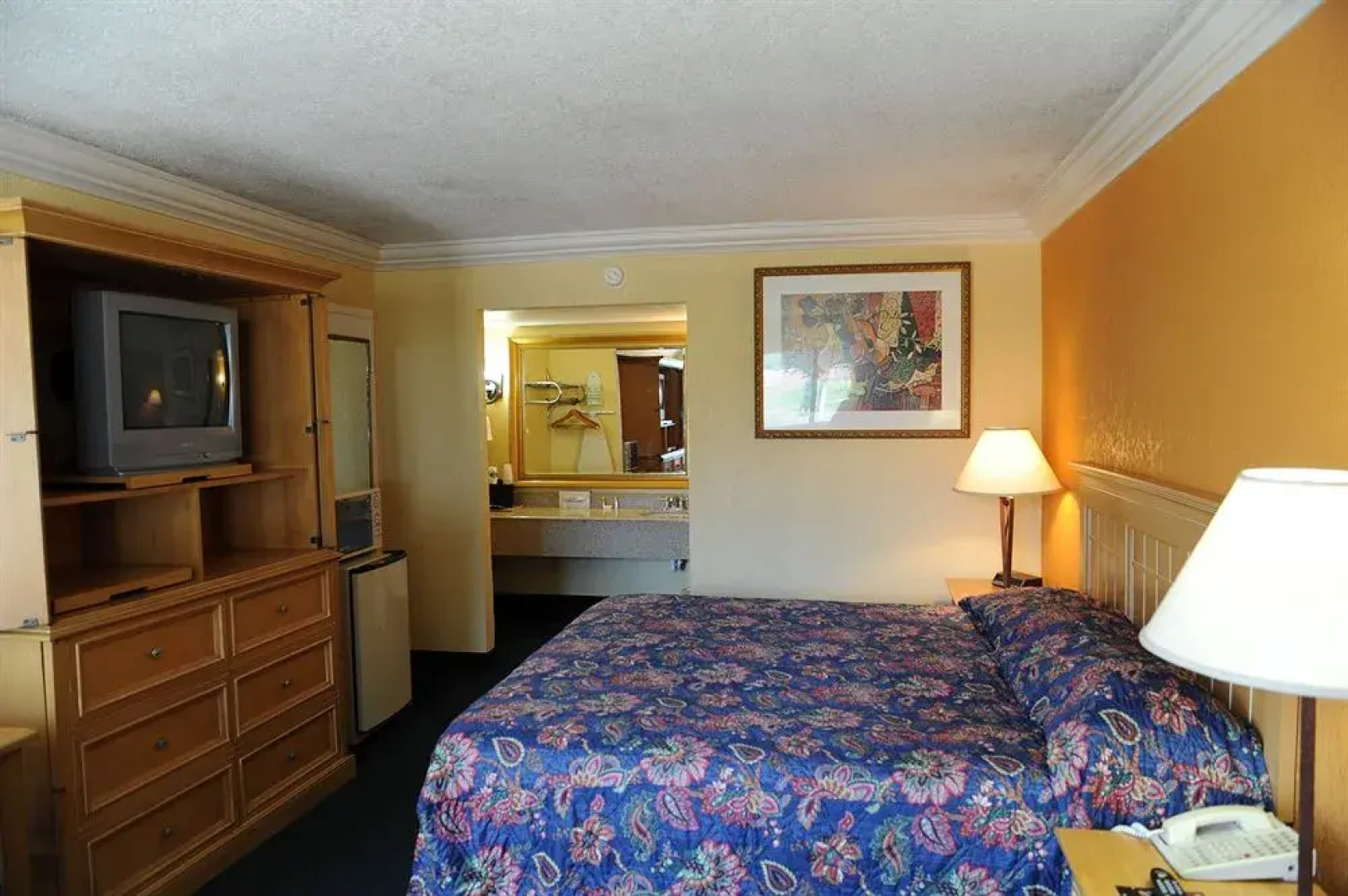 Crowley Inn