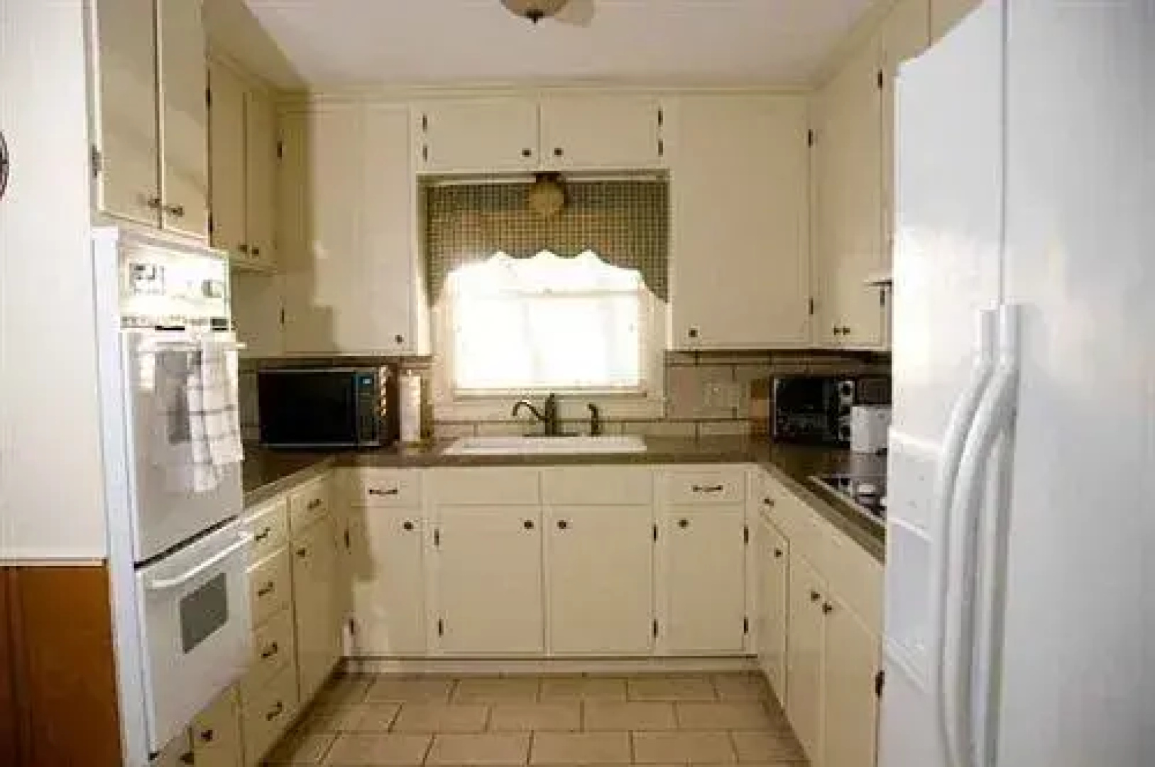 Brazos Oaks Bed & Breakfast