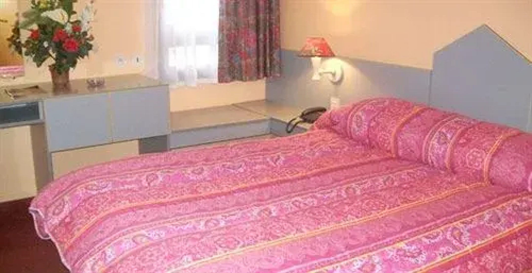 Nb Hotel