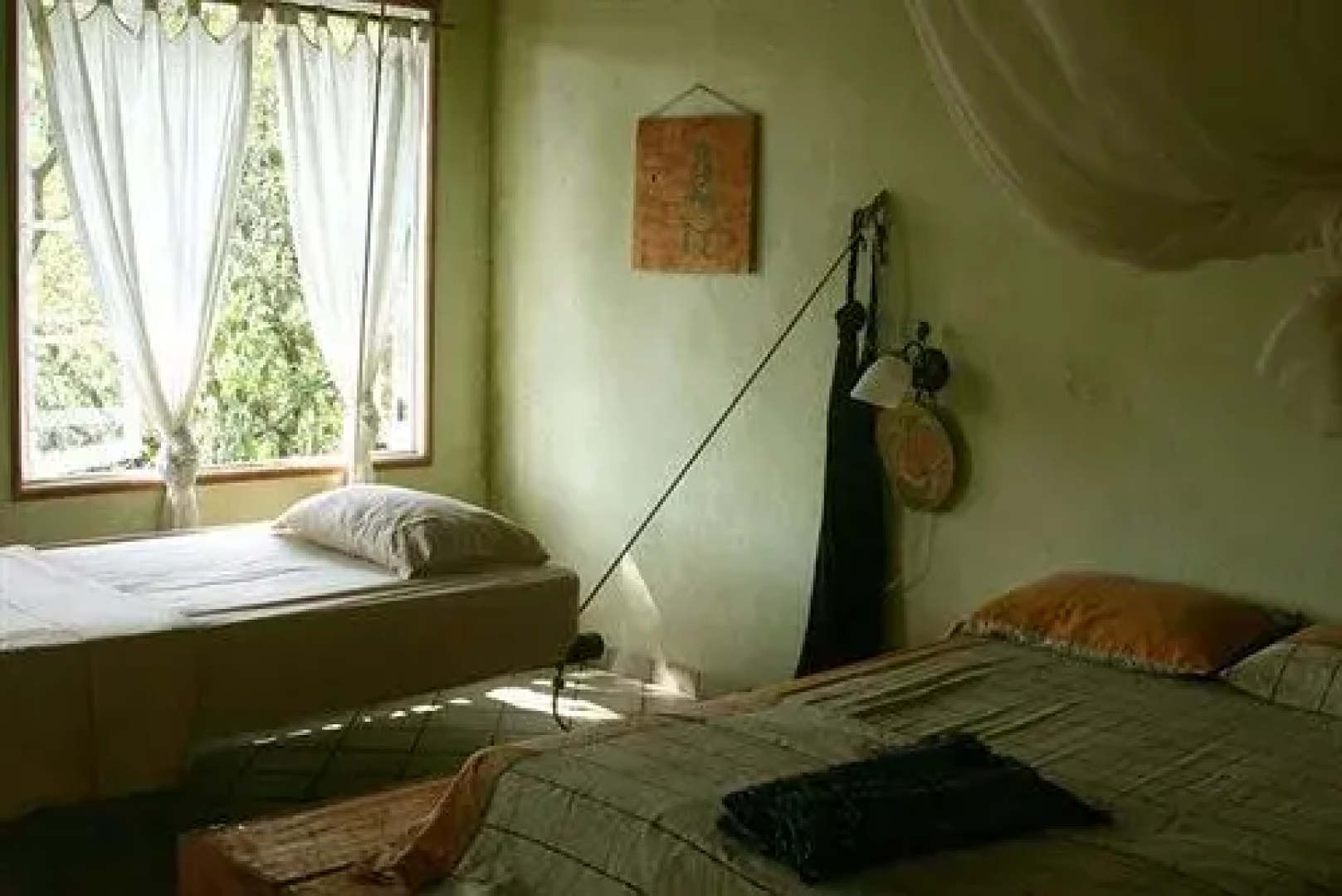 Adelante Hotel