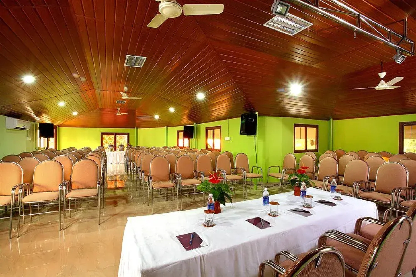 Sreeragam Luxury Villa Retreat