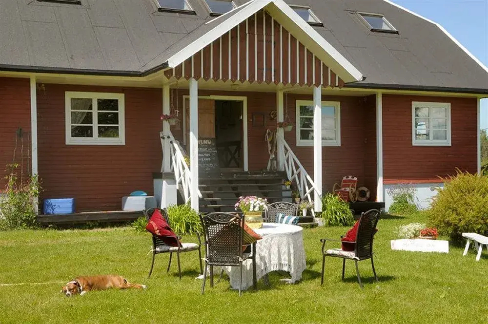 LOO Guesthouse