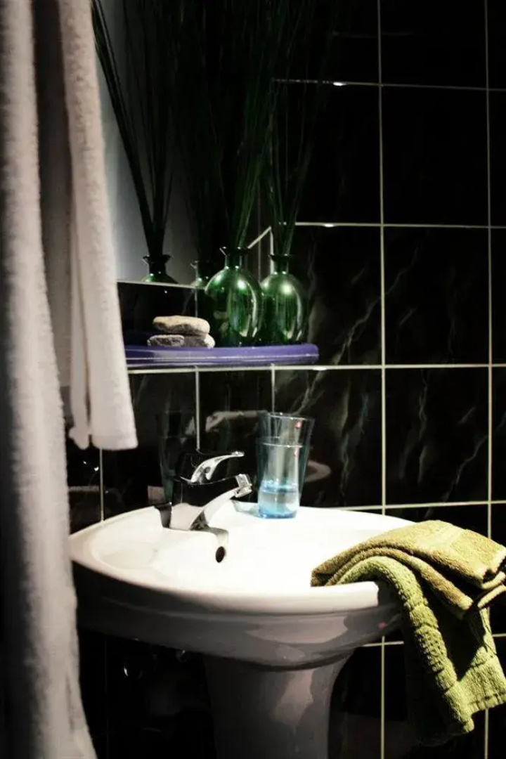 LOO Guesthouse