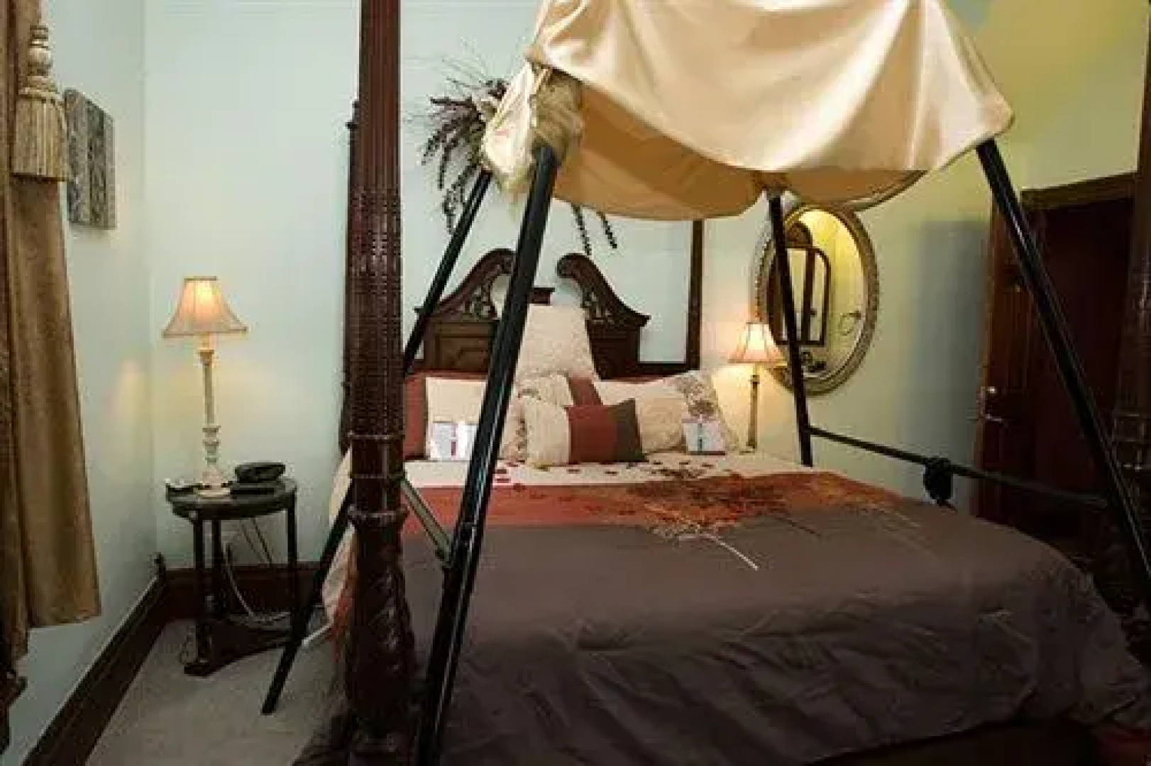 Romantic Getaway Today Inn
