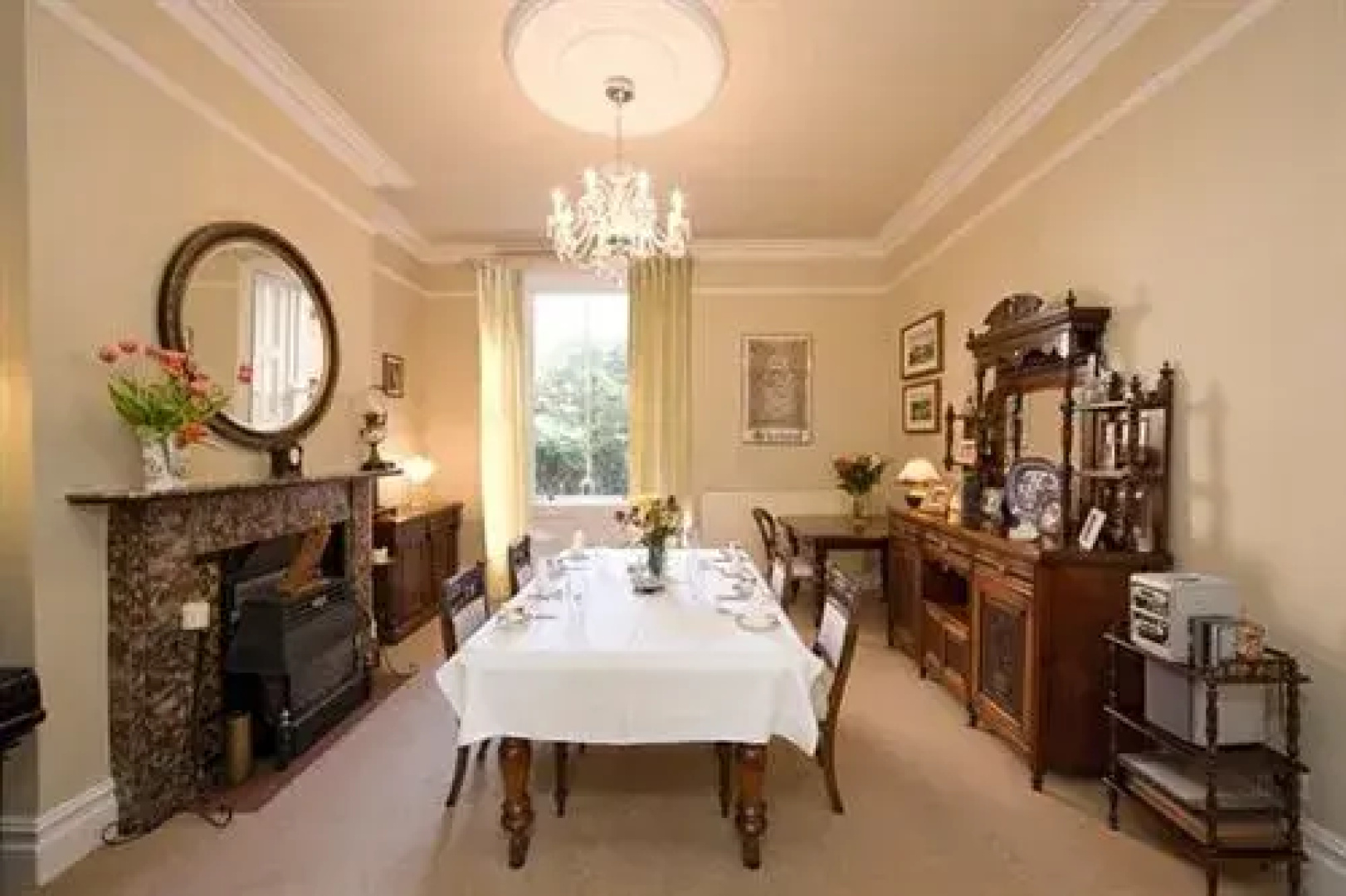 Oaklodge Bed  Breakfast