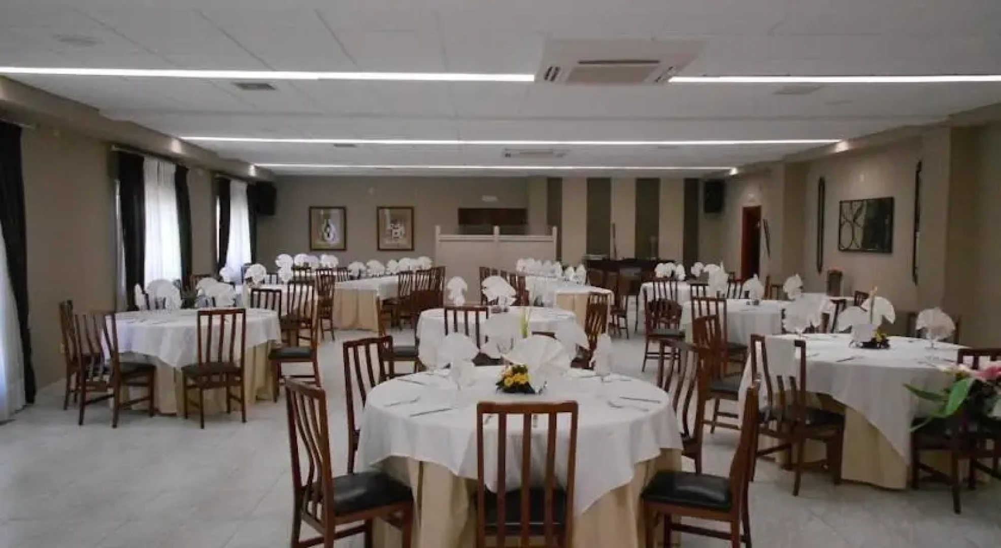 Hotel Dos Hermanas