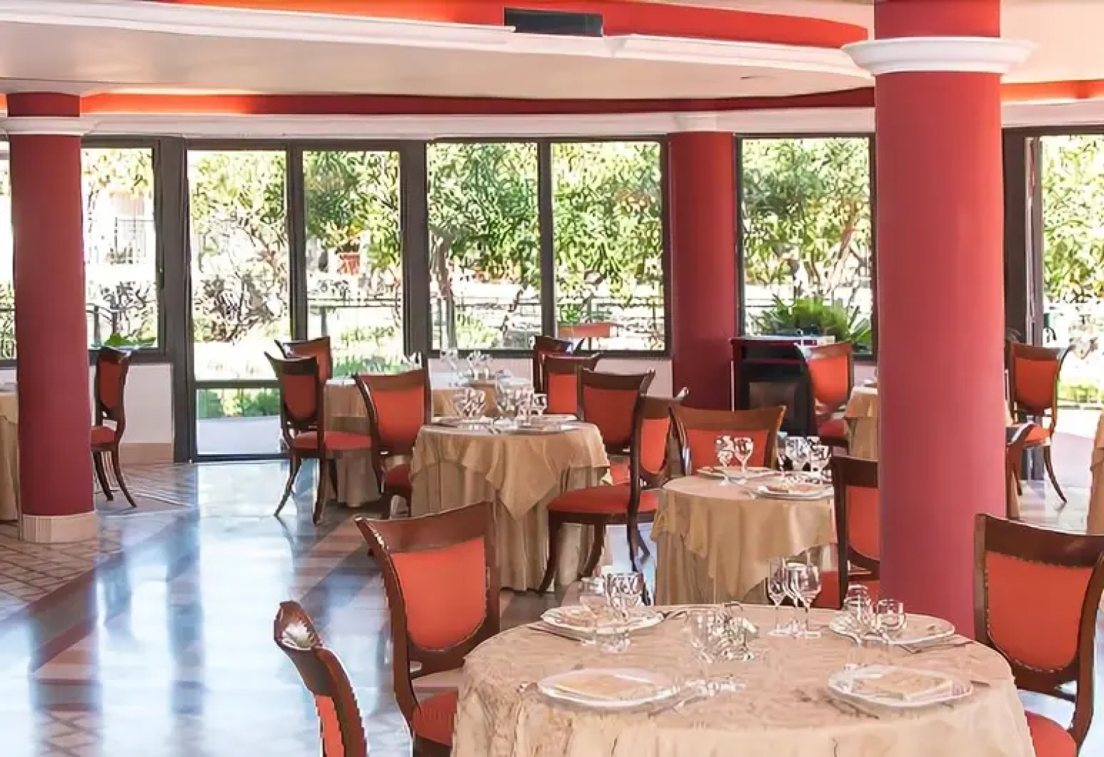 Ares Hotel